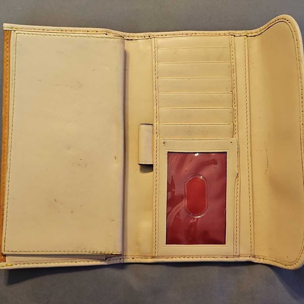 Dooney & Bourke Light Pink Signature Continental Wallet with Logo Lock - Picture 7 of 12